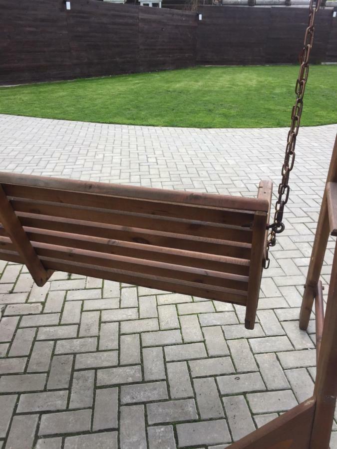 Shale Na Polotskoy Villa Babruisk Exterior foto